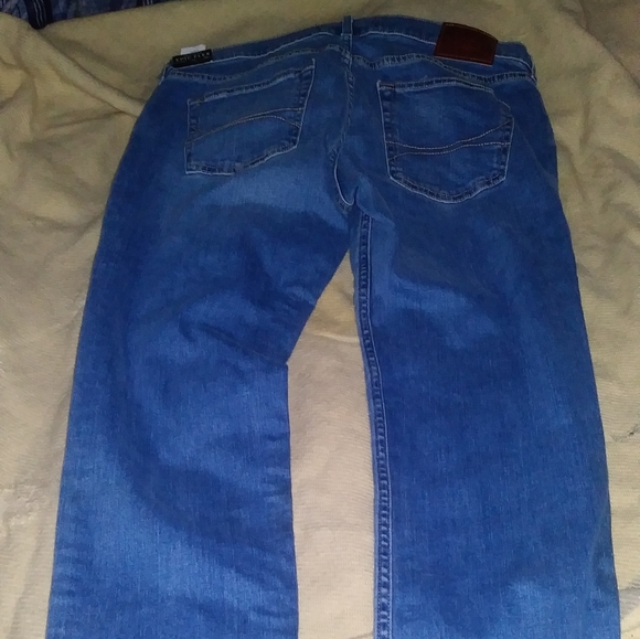 Blue Jeans - Picture 2 of 11